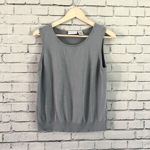 Jaclyn Smith Blue Vest‎